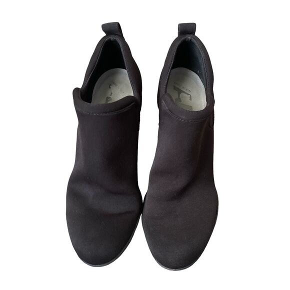 AK ANNE KLEIN SPORT Womens Size 7.5 M Kerry Brown Bootie Slip On High Heel Shoes - Picture 2 of 10